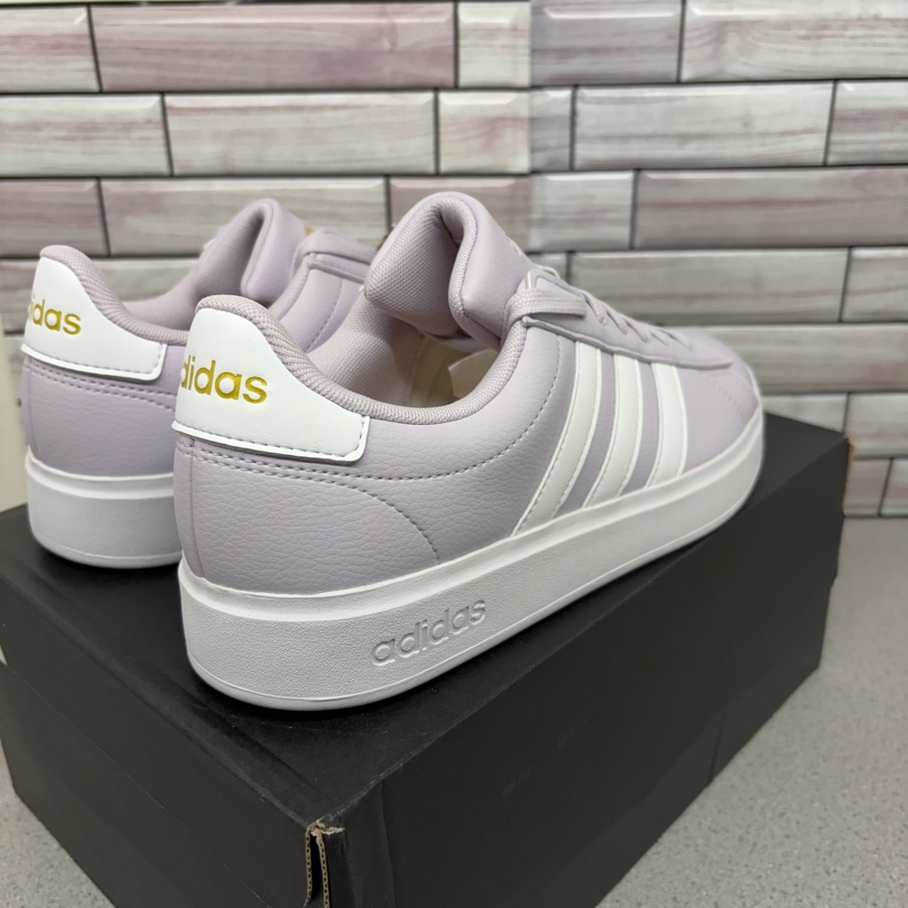 New Adidas Vl Court 2.0 Cloudfoam comfort Purple /White size 8 Women’s - Picture 5 of 9